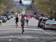 The few runners at the front of the pack are shown